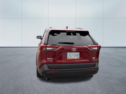 Used 2021 Toyota RAV4 XLE Premium AWD/4WD image 10
