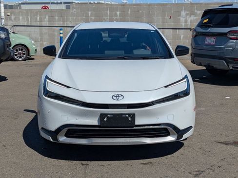 Used 2024 Toyota Prius Prime SE image 2