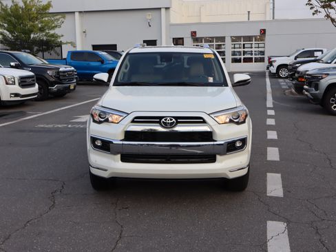 Used 2023 Toyota 4Runner Limited AWD/4WD image 3