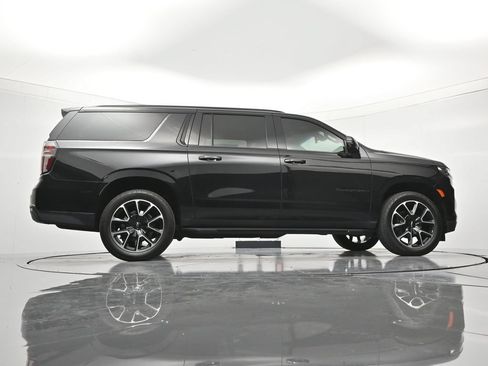 Used 2022 Chevrolet Suburban RST w/ Luxury Package RWD image 44