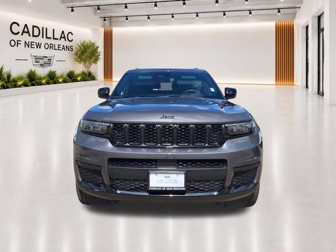 Used 2024 Jeep Grand Cherokee L Laredo AWD/4WD image 9