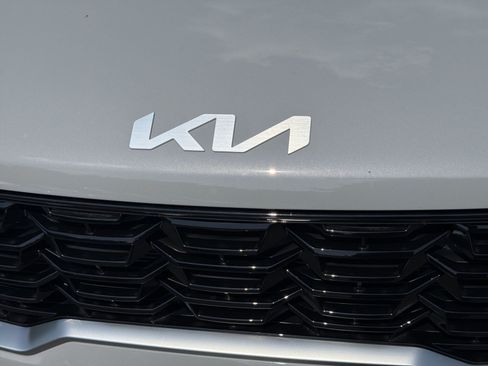 New 2026 Kia Sorento S FWD image 12