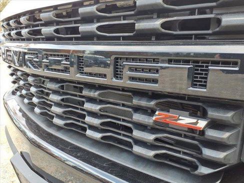 Used 2019 Chevrolet Silverado 1500 Custom Trail Boss image 9