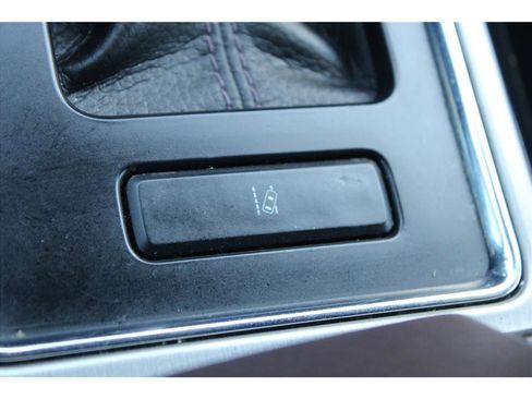 Used 2015 Ford F150 Platinum w/ Technology Package image 39