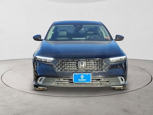 Used 2024 Honda Accord Touring image 2