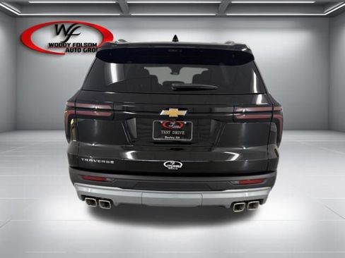 New 2026 Chevrolet Traverse LT w/ Driver Confidence Package FWD image 7
