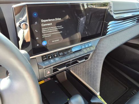 Certified 2025 Toyota Camry XLE w/ Premium Plus Package FWD image 32