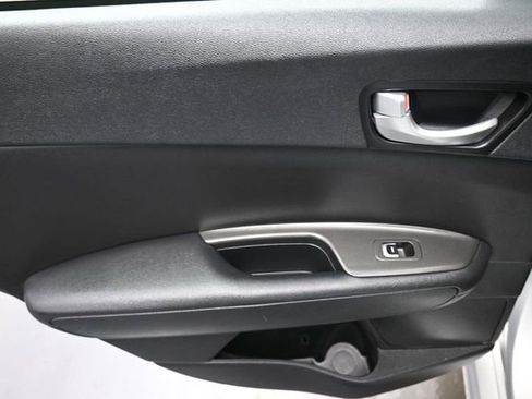 Used 2020 Kia Optima LX FWD image 19