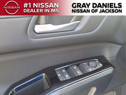New 2026 Nissan Pathfinder SL w/ Cargo Package FWD image 12
