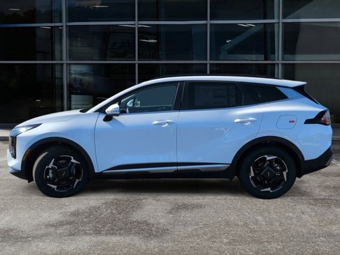 New 2026 Kia Sportage EX w/ EX Panorama Roof Package FWD image 10