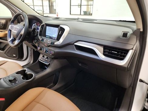 Used 2020 GMC Terrain SLT w/ Preferred Package AWD/4WD image 34
