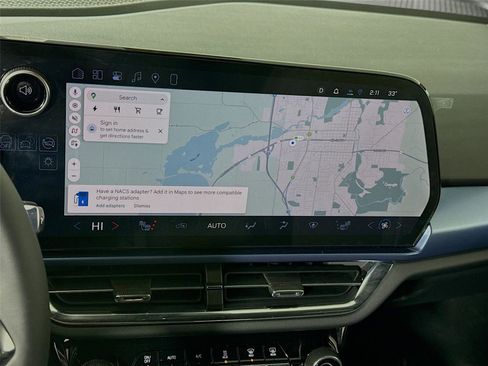 New 2026 Chevrolet Equinox EV LT image 8