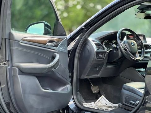 Used 2019 BMW X4 xDrive30i w/ Driving Assistance Package AWD/4WD image 9