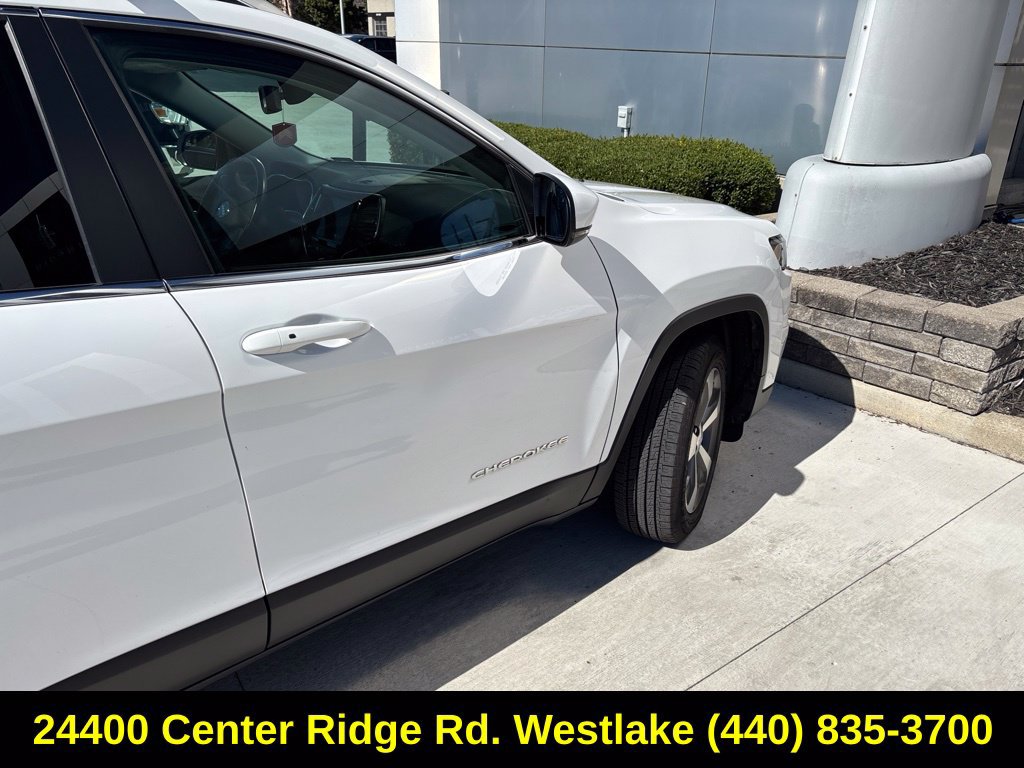 Used 2020 Jeep Cherokee Limited AWD/4WD image 17