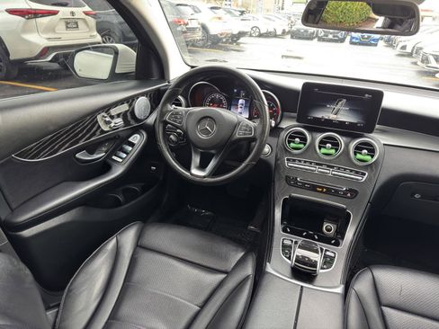 Used 2018 Mercedes-Benz GLC 300 4MATIC Coupe image 33