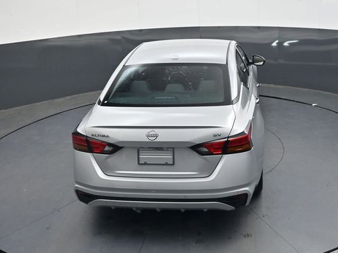Used 2024 Nissan Altima 2.5 SV image 24