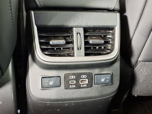 Used 2024 Subaru Outback Limited XT AWD/4WD image 12