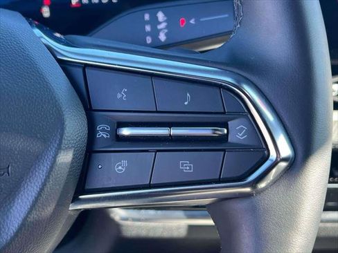 Used 2026 Chevrolet Equinox LT image 22