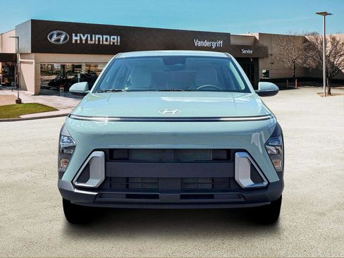 New 2026 Hyundai Kona SE image 12