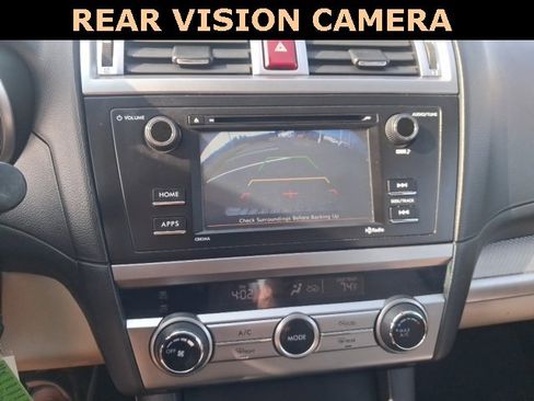 Used 2017 Subaru Outback 2.5i image 6