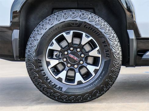 Used 2026 GMC Sierra EV AT4 image 9