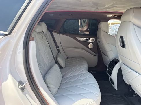 Used 2025 BMW XM AWD/4WD image 29