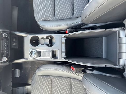 New 2025 Ford Escape SE image 46