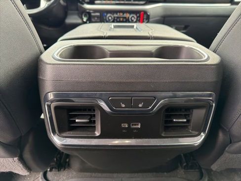 Used 2022 Chevrolet Silverado 1500 LTZ w/ LTZ Convenience Package II AWD/4WD image 17