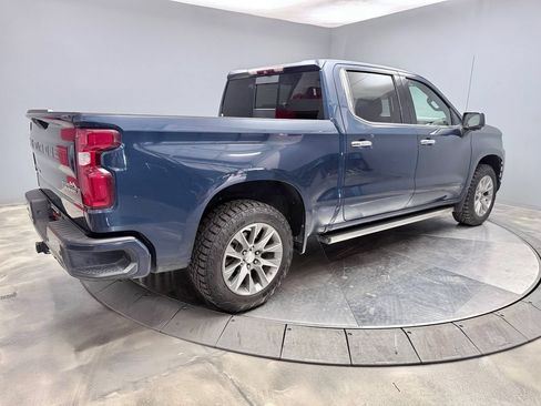 Used 2019 Chevrolet Silverado 1500 High Country w/ Technology Package AWD/4WD image 5