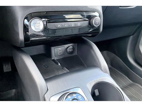 Used 2025 Ford Escape SE w/ PHEV Premium Package FWD image 33
