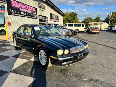 Used 2007 Jaguar XJ8 L image 4