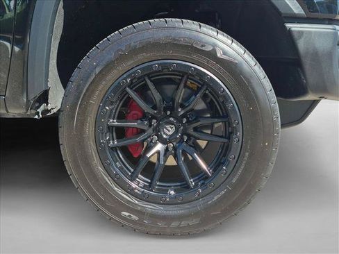 Used 2024 GMC Sierra 1500 AT4X AWD/4WD image 22