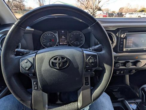 Used 2019 Toyota Tacoma SR5 image 16