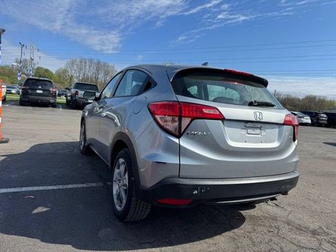 Used 2018 Honda HR-V LX image 4