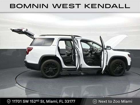 Used 2022 GMC Acadia SLE w/ Driver Convenience Package image 30