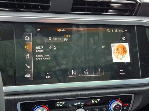 Used 2025 Audi Q3 2.0T Premium image 19