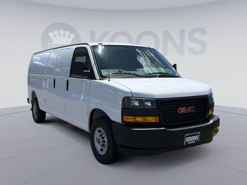 New 2026 GMC Savana 3500 Extended w/ Driver Convenience Package RWD image 10