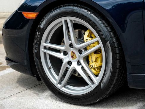 Used 2017 Porsche 911 Carrera RWD image 49
