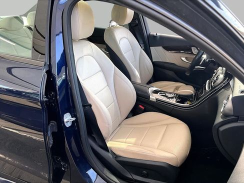 Used 2019 Mercedes-Benz C 300 Sedan image 9