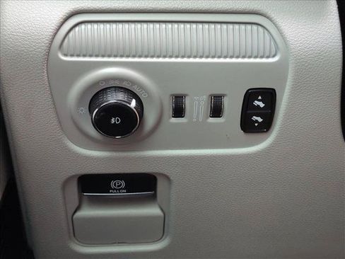 Used 2022 Jeep Wagoneer Series II AWD/4WD image 18