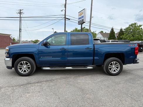Used 2018 Chevrolet Silverado 1500 LT w/ All Star Edition AWD/4WD image 3