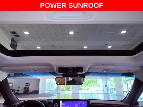 Used 2024 Lexus ES 300h Ultra Luxury w/ Accessory Package (Z2) FWD image 11