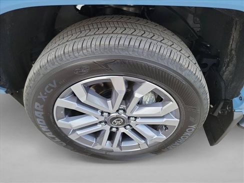 Used 2026 Toyota 4Runner Limited AWD/4WD image 9