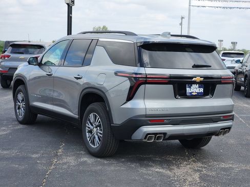 New 2026 Chevrolet Traverse LT w/ Driver Confidence Package FWD image 4