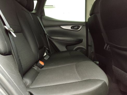 Used 2020 Nissan Rogue Sport S FWD image 19