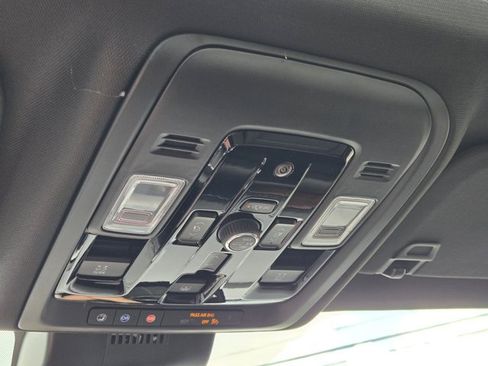 Used 2026 GMC Yukon XL Denali w/ Sun & Power Step Package AWD/4WD image 34