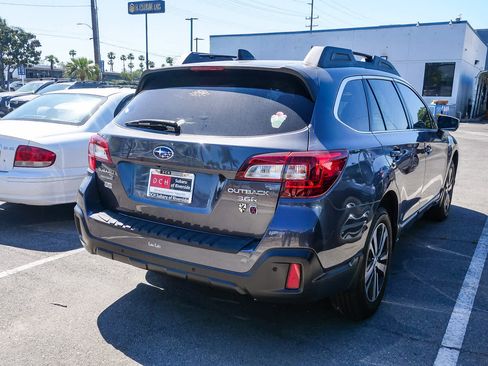 Used 2018 Subaru Outback 3.6R Limited image 13