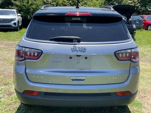 Used 2018 Jeep Compass Limited w/ Safe & Security Group AWD/4WD image 4