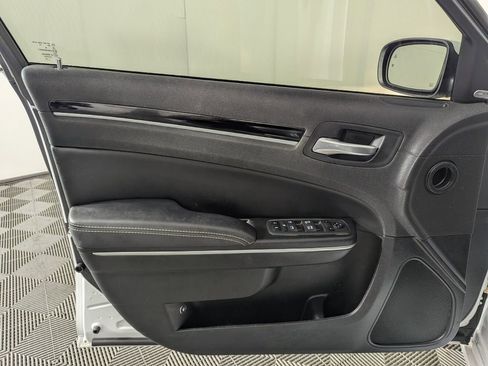 Certified 2022 Chrysler 300 S w/ Safetytec Plus Group image 18