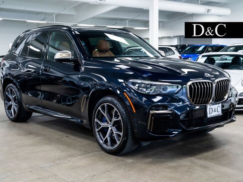 Used 2022 BMW X5 M50i AWD/4WD image 1